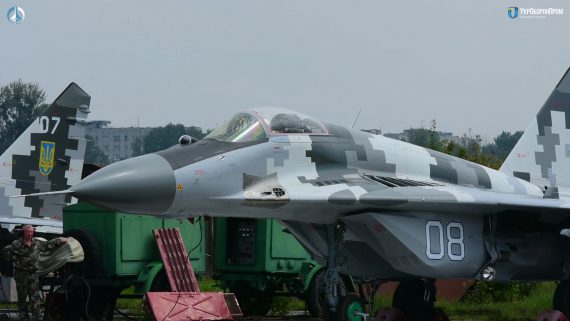 Львовский авиазавод досрочно передал ВСУ истребитель