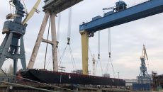 Николаевский завод «Океан» достроил две баржи для нидерландской компании «Eurobulk»