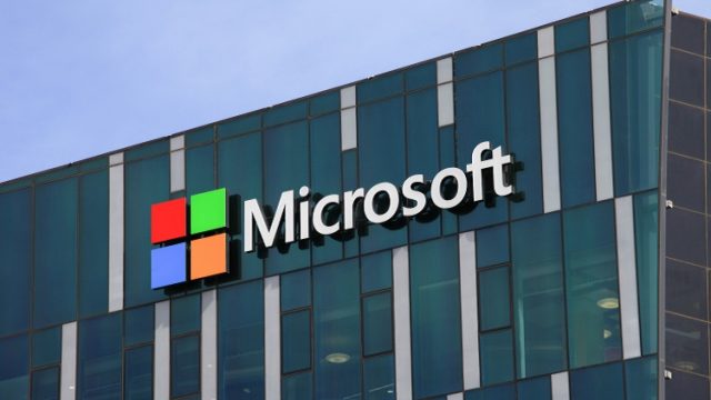 В работе программ Microsoft произошли тысячи сбоев