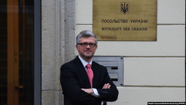 Посол Украины в Германии предложил пари Шредеру