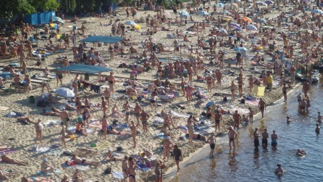 ЦОЗ  обнародовал рекомендации по соблюдению противоэпидемических мер на пляжах