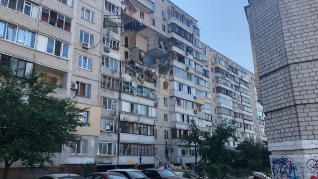 Пострадавшим от взрыва в доме в Киеве выплатят компенсации