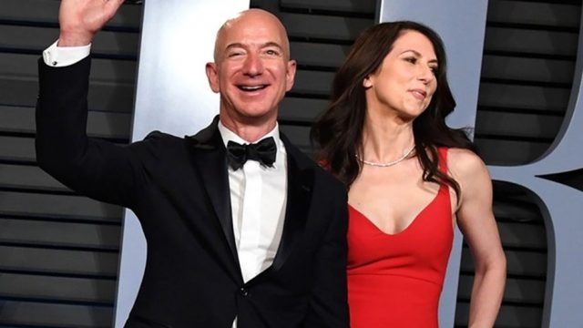 Экс-жена главы Amazon стала самой богатой женщиной США
