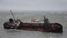 Экологи оценили убытки от аварии танкера «Делфи»
