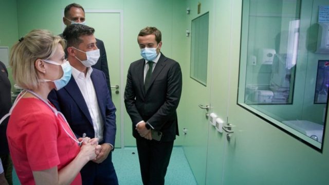 Президент посетил Волынский областной перинатальный центр