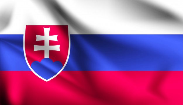 В Словакии согласовали внесение изменений в закон, дающих привилегии вакцинированным