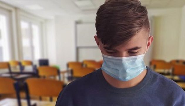 В Украине резко увеличилась заболеваемость COVID-19 среди учителей