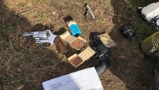 Взрыв на Позняках: в доме обнаружили пистолеты и боеприпасы