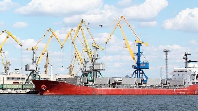 Украинские морпорты нарастили грузооборот на 1,7%
