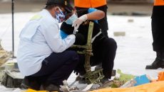 Обнаружены черные ящики индонезийского авиалайнера