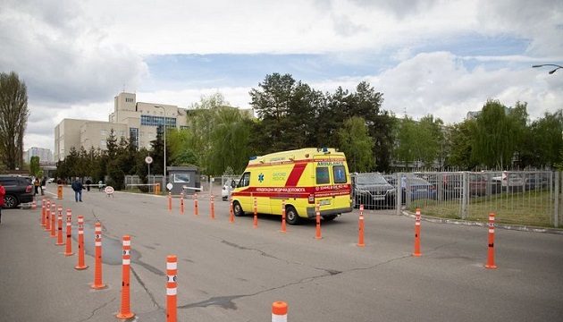 В Киеве за неправильную парковку возле больниц будут эвакуировать авто