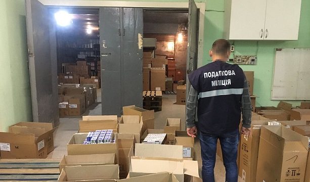 Налоговики изъяли в Николаеве табачные изделия на 4,2 млн грн