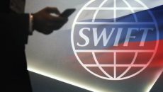 РФ готовится к возможному отключению от SWIFT