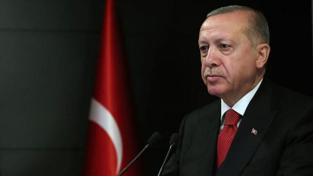 Турция решила отменить комендантский час