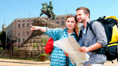 Киеввласть потратится на программы для туристов