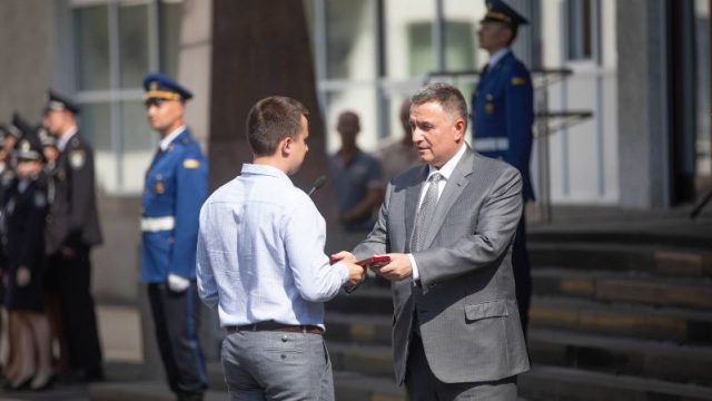 Аваков вручил государственные и ведомственные награды сотрудникам системы МВД Украины