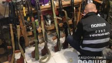 В Чернигове полицейские изъяли арсенал нарезного оружия и взрывоопасных предметов