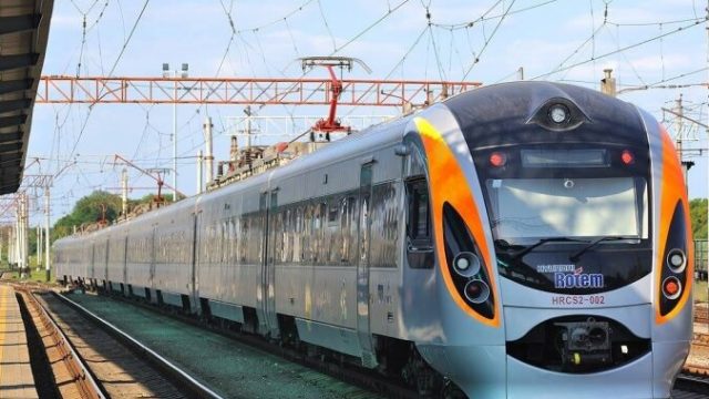 Мининфраструктуры приобретет 10 поездов InterCity