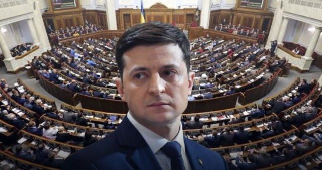 Зеленский отрицает давление со стороны Офиса президента на Раду