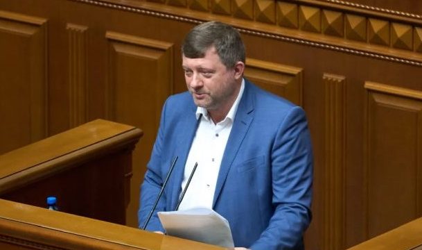 Корниенко сложил полномочия главы партии «Слуга народа»