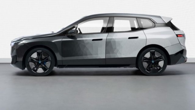BMW показав концепт авто, яке змінює колір за натиском кнопки