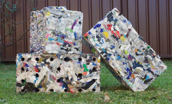 Стартап із США перетворює океанічний пластик на будматеріали