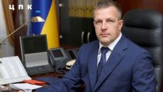 Хмельницький прокурор-інвалід Олійник продовжує працювати та отримувати підвищену пенсію – ЦПК